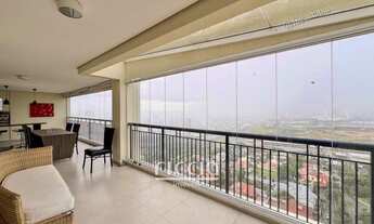 Imagem 4: 4 dormitórios, 4 suíte, 6 banheiro, 4 vagas na garagem, 324M² de Área Construída