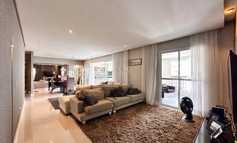 Imagem 6: 3 dormitórios, 3 suíte, 5 banheiro, 3 vagas na garagem, 172M² de Área Construída