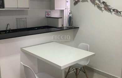 Imagem 2: 2 dormitórios, 1 suítes, 2 banheiro, 1 vaga na garagem, 55M² de Área Construída