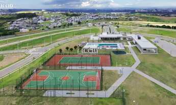 Imagem 2: 330M² de Área Construída, 330M² de Área Total