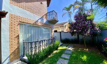 Imagem 4: 3 dormitórios, 1 suítes, 5 banheiro, 2 vagas na garagem, 316M² de Área Construída