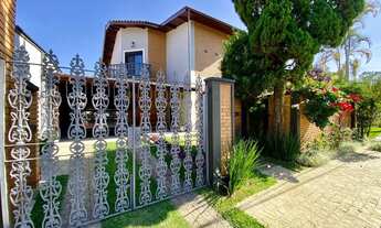 Imagem 3: 3 dormitórios, 1 suítes, 5 banheiro, 2 vagas na garagem, 316M² de Área Construída