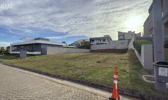 Imagem: 700M² de Área Construída, 700M² de Área