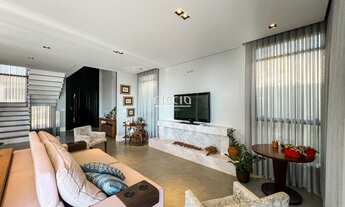 Imagem 7: 4 dormitórios, 3 suíte, 5 banheiro, 2 vagas na garagem, 397M² de Área Construída