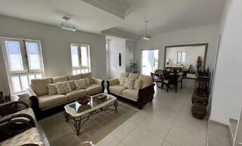 Imagem 3: 4 dormitórios, 1 suítes, 3 banheiro, 2 vagas na garagem, 365M² de Área Construída