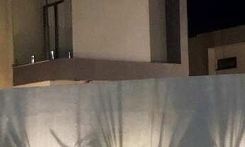 Imagem 2: 6 dormitórios, 4 suíte, 5 banheiro, 2 vagas na garagem, 300M² de Área Construída