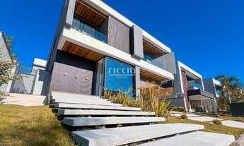 Imagem 2: 4 dormitórios, 4 suíte, 6 banheiro, 4 vagas na garagem, 456M² de Área Construída