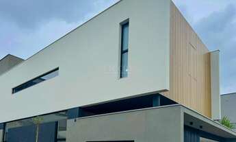 Imagem 3: 4 dormitórios, 4 suíte, 6 banheiro, 4 vagas na garagem, 390M² de Área Construída