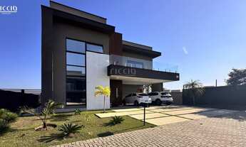 Imagem 3: 4 dormitórios, 4 suíte, 6 banheiro, 4 vagas na garagem, 429M² de Área Construída