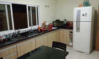 Imagem 7: 4 dormitórios na Rua Das Perobas