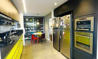 Imagem 5: 3 dormitórios, 3 suíte, 4 banheiro, 2 vagas na garagem, 267M² de Área Construída