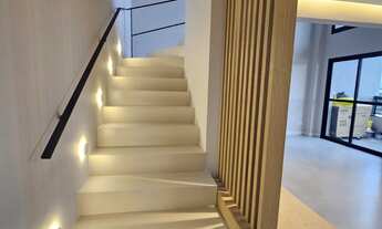 Imagem 6: 1 dormitório, 1 suítes, 2 banheiro, 2 vagas na garagem, 94M² de Área Construída