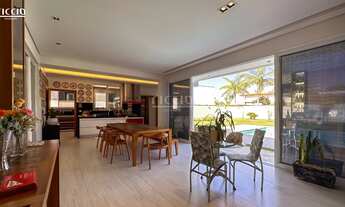 Imagem 2: 5 dormitórios, 4 suíte, 7 banheiro, 6 vagas na garagem, 555M² de Área Construída