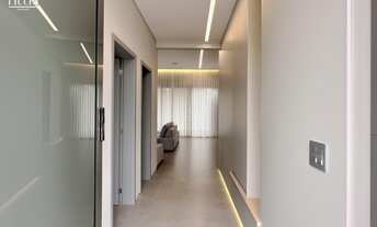 Imagem 6: 3 dormitórios, 3 suíte, 5 banheiro, 4 vagas na garagem, 320M² de Área Construída