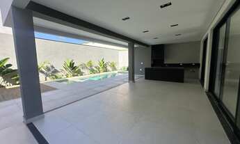 Imagem 5: 4 dormitórios, 4 suíte, 6 banheiro, 4 vagas na garagem, 440M² de Área Construída