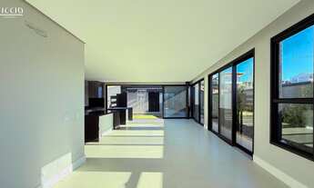 Imagem 3: 4 dormitórios, 4 suíte, 5 banheiro, 4 vagas na garagem, 355M² de Área Construída