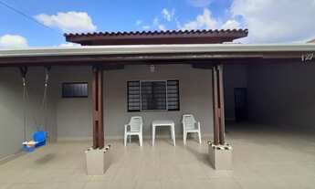 Imagem 2: 3 dormitórios, 1 suítes, 4 banheiro, 4 vagas na garagem, 134M² de Área Construída