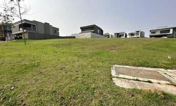 Imagem 2: 590M² de Área Construída, 590M² de Área Total