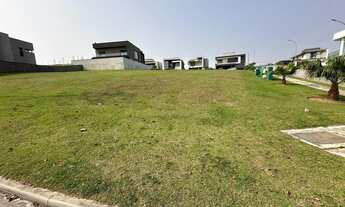 Imagem: 590M² de Área Construída, 590M² de Área