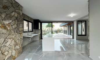 Imagem 4: 4 dormitórios, 4 suíte, 6 banheiro, 4 vagas na garagem, 429M² de Área Construída