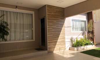 Imagem: 3 dormitórios, 1 suítes, 2 banheiro, 130M²