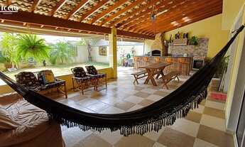 Imagem 1: 3 dormitórios, 1 suítes, 3 banheiro, 3 vagas na garagem, 106M² de Área Construída