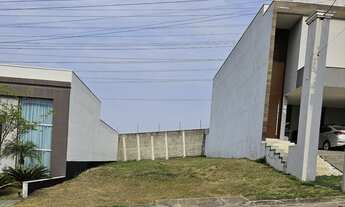 Imagem: 250M² de Área Construída, 250M² de Área