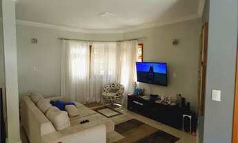 Imagem 7: 3 dormitórios, 1 suítes, 4 banheiro, 2 vagas na garagem, 190M² de Área Construída