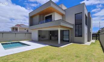 Imagem 4: 3 dormitórios, 3 suíte, 5 banheiro, 3 vagas na garagem, 300M² de Área Construída