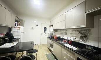 Imagem 6: 4 dormitórios, 1 suítes, 2 banheiro, 2 vagas na garagem, 123M² de Área Construída