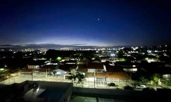 Imagem: 4 dormitórios, 1 suítes, 2 banheiro, 2