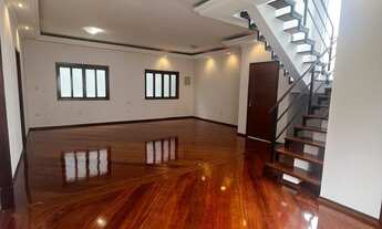 Imagem 4: 3 dormitórios, 1 suítes, 4 banheiro, 2 vagas na garagem, 254M² de Área Construída