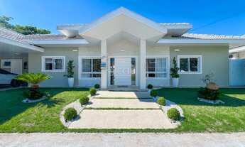 Imagem 4: 3 dormitórios, 3 suíte, 5 banheiro, 4 vagas na garagem, 260M² de Área Construída