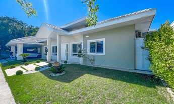 Imagem 3: 3 dormitórios, 3 suíte, 5 banheiro, 4 vagas na garagem, 260M² de Área Construída