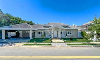 Imagem: 3 dormitórios, 3 suíte, 5 banheiro, 4