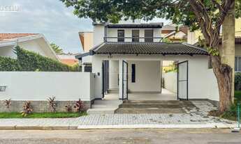 Imagem: 4 dormitórios, 1 suítes, 4 banheiro, 2