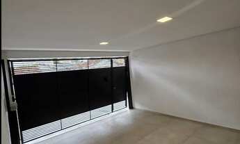 Imagem 3: 3 dormitórios, 1 suítes, 2 banheiro, 2 vagas na garagem, 105M² de Área Construída