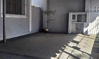 Imagem: 3 dormitórios, 2 banheiro, 3 vagas na garagem