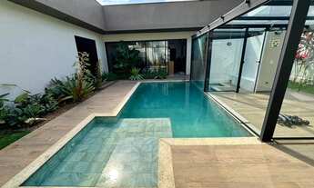 Imagem 4: 4 dormitórios, 4 suíte, 5 banheiro, 4 vagas na garagem, 322M² de Área Construída