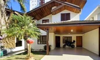 Imagem: 3 dormitórios, 3 suíte, 4 banheiro, 4