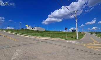 Imagem 4: 376M² de Área Construída, 376M² de Área Total