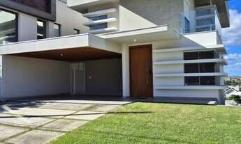 Imagem 3: 4 dormitórios, 3 suíte, 6 banheiro, 2 vagas na garagem, 260M² de Área Construída