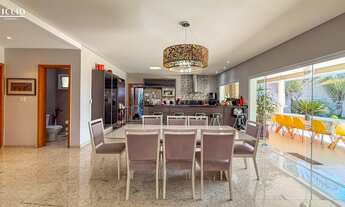 Imagem 7: 4 dormitórios, 4 suíte, 5 banheiro, 4 vagas na garagem, 400M² de Área Construída