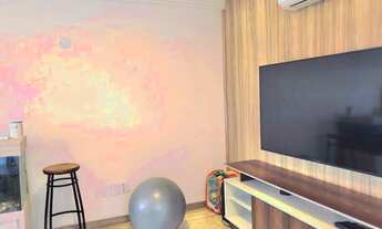 Imagem 7: 4 dormitórios, 1 suítes, 2 banheiro, 2 vagas na garagem, 214M² de Área Construída