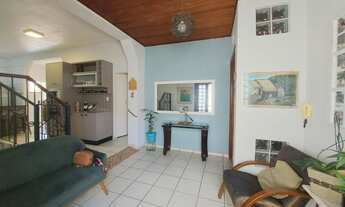 Imagem: 4 dormitórios, 1 suítes, 2 banheiro, 2