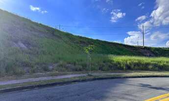 Imagem 2: 805M² de Área Construída, 805M² de Área Total