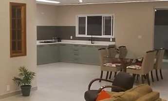 Imagem 2: 4 dormitórios, 1 suítes, 3 banheiro, 2 vagas na garagem, 326M² de Área Construída