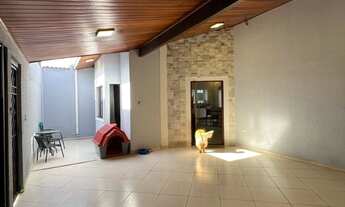 Imagem 7: 3 dormitórios, 1 suítes, 2 banheiro, 2 vagas na garagem, 150M² de Área Construída