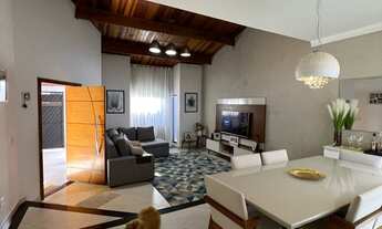 Imagem 3: 3 dormitórios, 1 suítes, 2 banheiro, 2 vagas na garagem, 150M² de Área Construída