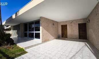 Imagem: 6 vagas na garagem, 315M² de Área Construída